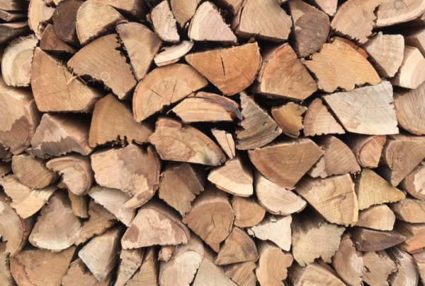 Pine Firewood (20 bags split,1 free Blitz & 1 free kindling).